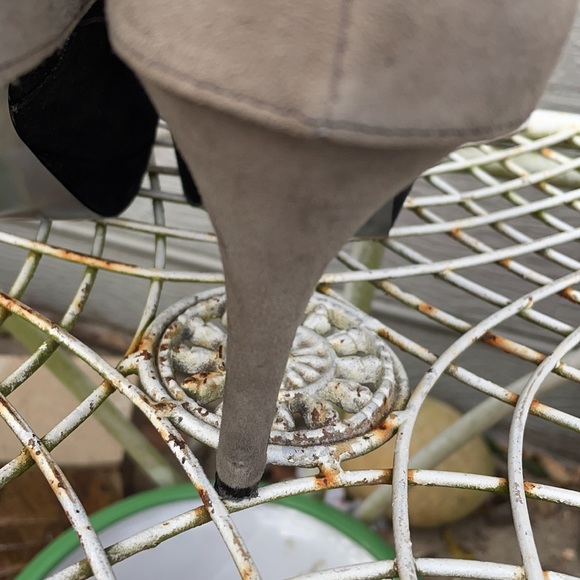 Tahari boots on platform 8.5 size - Picture 7 of 8